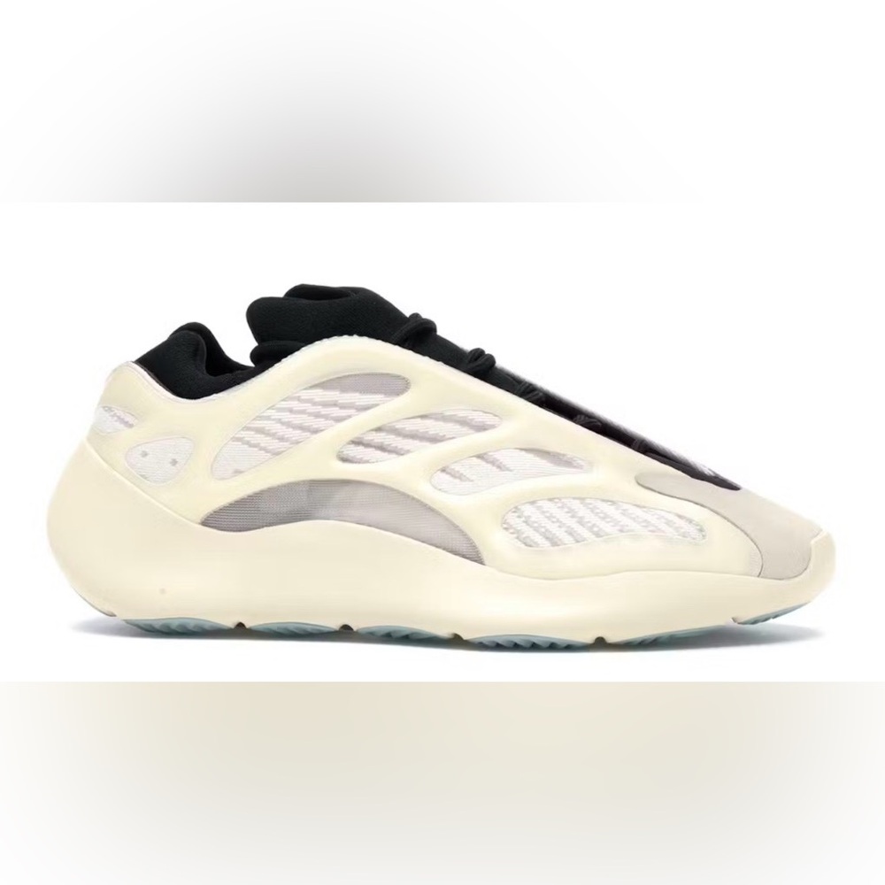 Adidas Yeezy 700 V3 “Cream” – Women’s 6.5